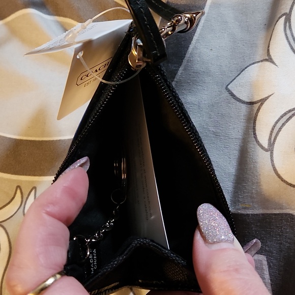 New coach small wristlet - Picture 5 of 7